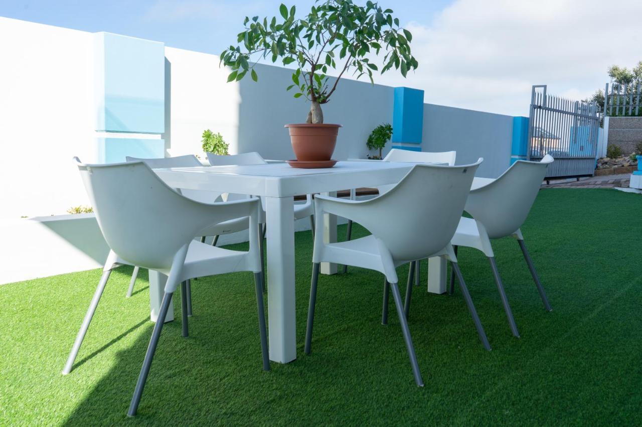 Blue Star Villa Tergniet Bagian luar foto